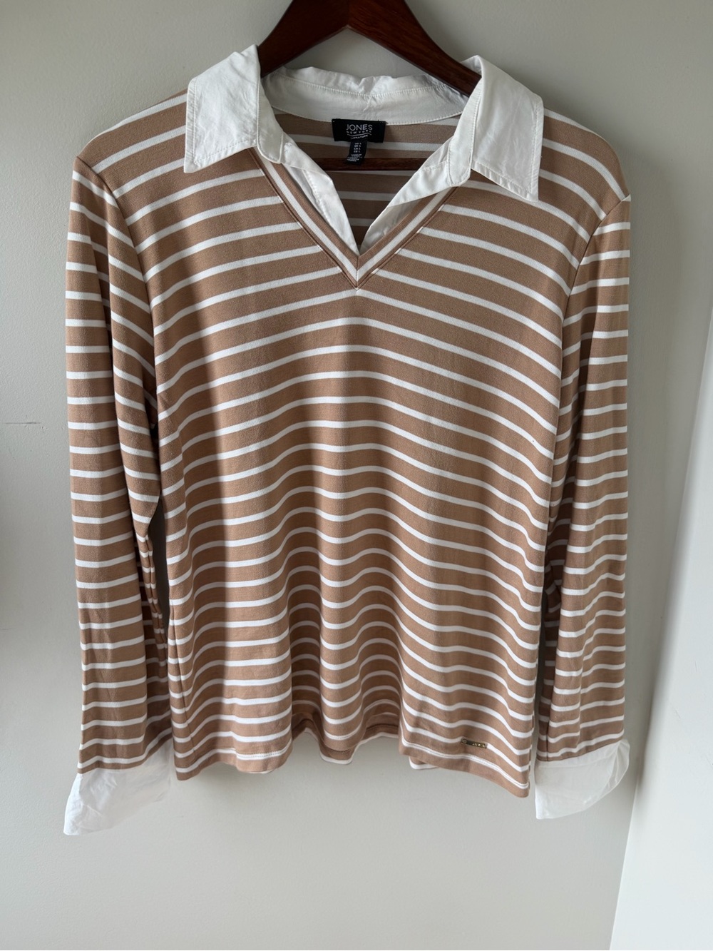 Jones New York Signature Layered Collared Top | Black White | Large - Picture 2 of 6